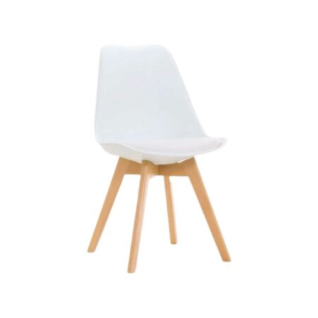 Silla plástica blanca con patas de madera clara