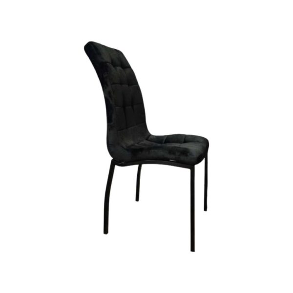 Silla negra tapizada con patas metálicas (venta por 6 unidades)