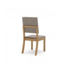 Silla de madera color nature con tapizado marrón almendra