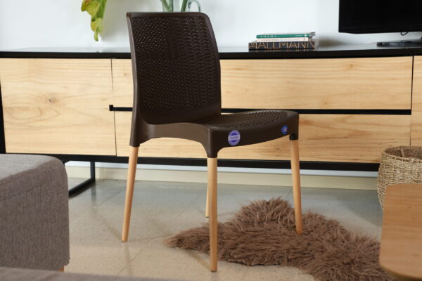 Silla Voss 2000 modelo India con Pata de Madera