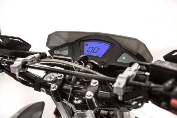 Motomel Skua 150 Silver